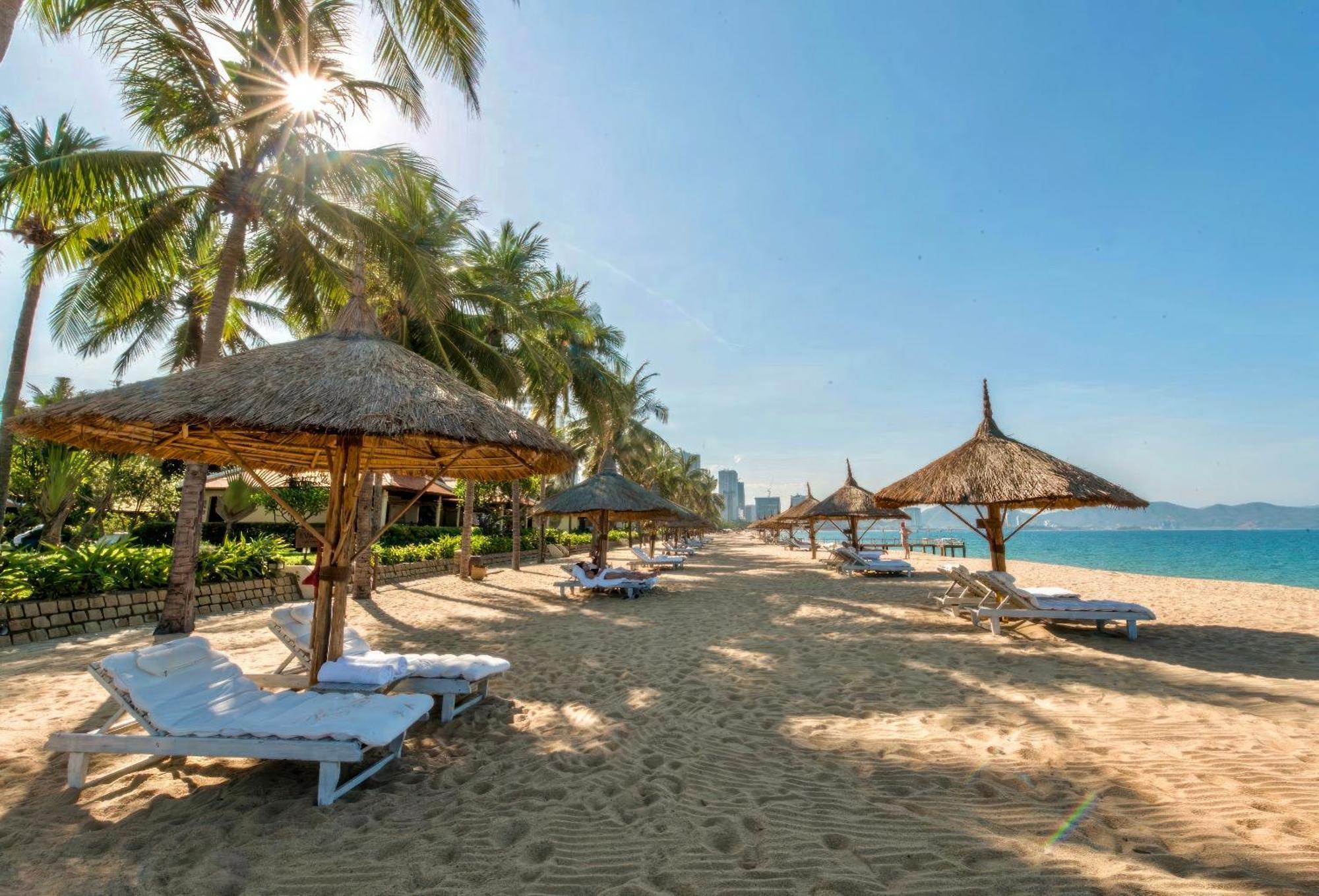 Coastal Panorama Oceanfront Suites Nha Trang Exteriér fotografie